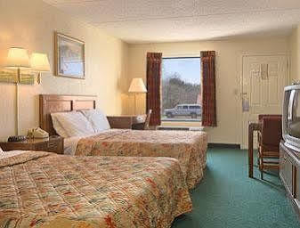 Days Inn By Wyndham Apple Valley Pigeon Forge/Sevierville Exterior foto